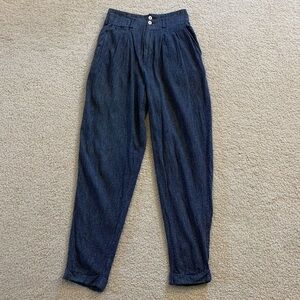 Vintage 1990s High-waisted blue/gray/green pleated tapered trousers pants.